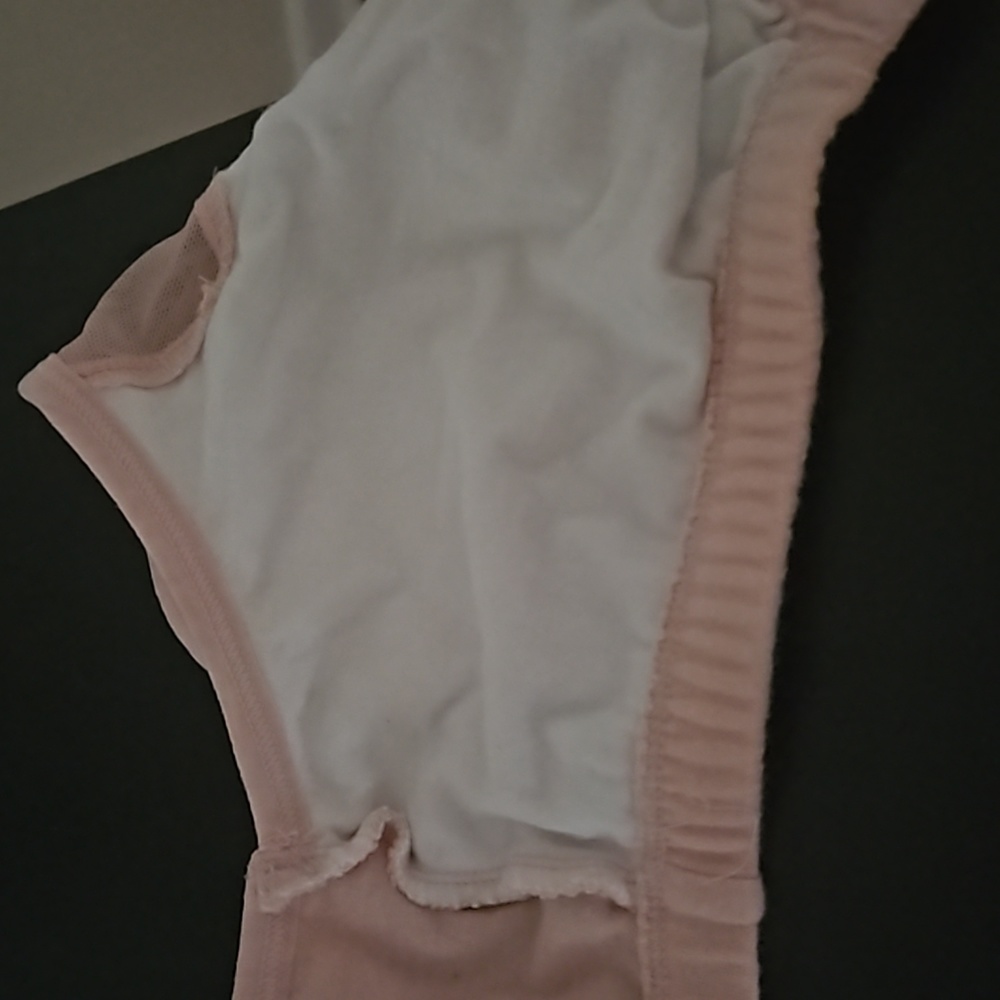 Like new light pink Hanes front closure bra - Picture 3 of 4